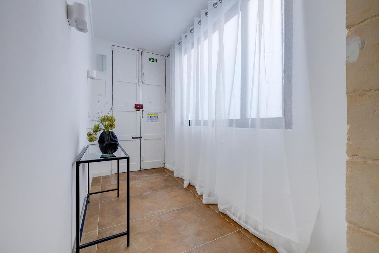 Comfy 2 Bedroom Flat In The Heart Of Валлетта Екстер'єр фото